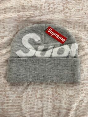 Supreme big logo beanie (FW19) Gray